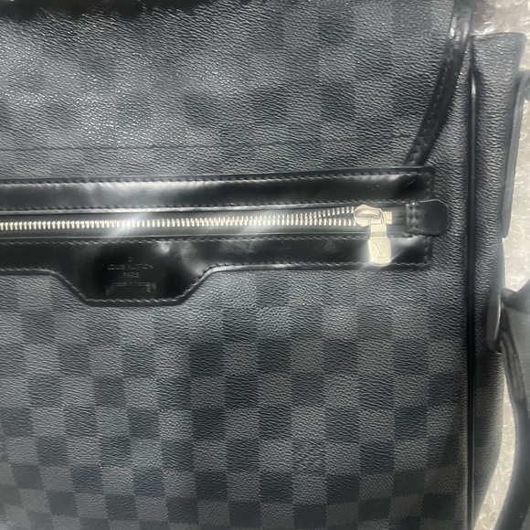 Louis Vuitton Damier Graphite Daniel GM - Picture 6 of 14